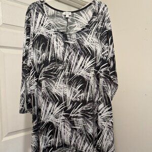 Avenue Black & White Sparkle Tunic 18W/20W